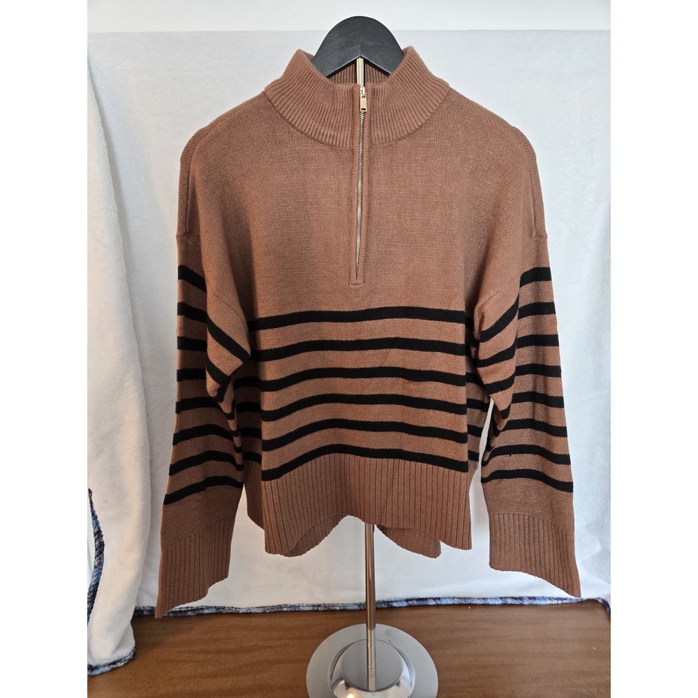 DKNY Womens Brown/Black Sweater. Slight Hi/Lo, 3/4 Zipper. Size Large.